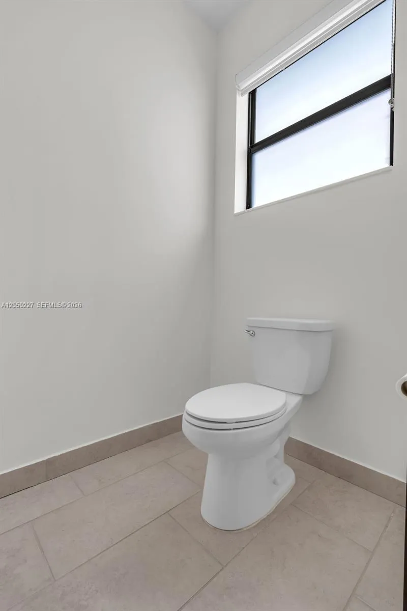 15455 NW 88th Ct Miami Lakes, FL 33018