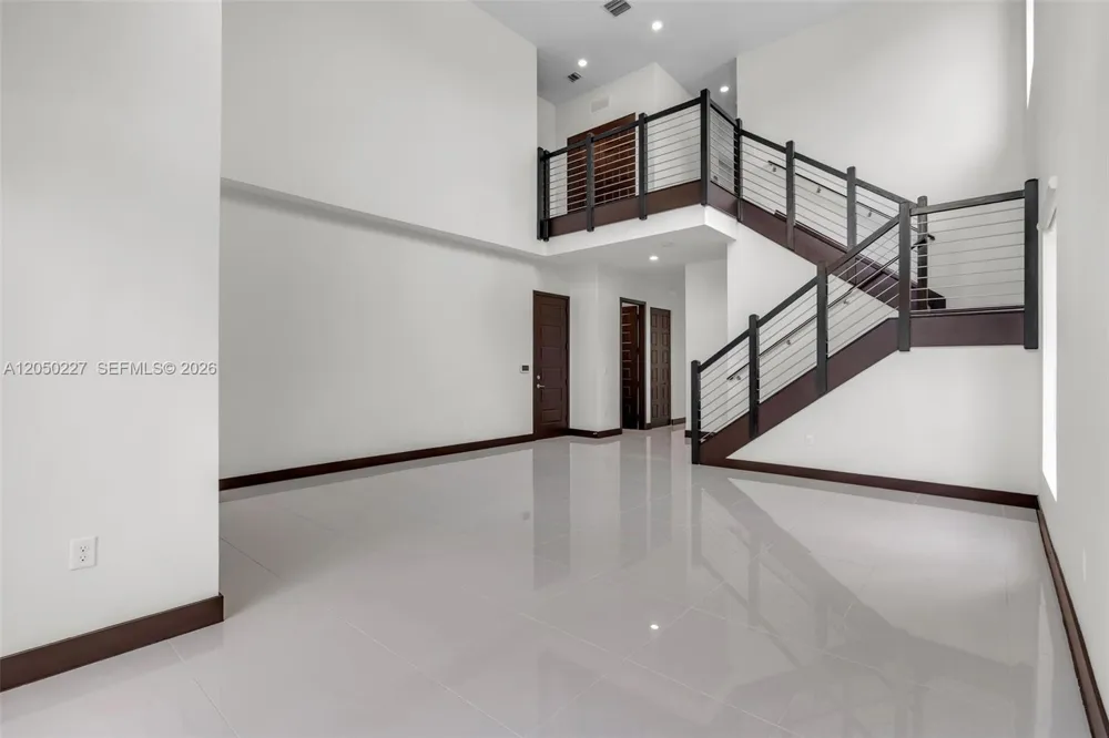 15455 NW 88th Ct Miami Lakes, FL 33018