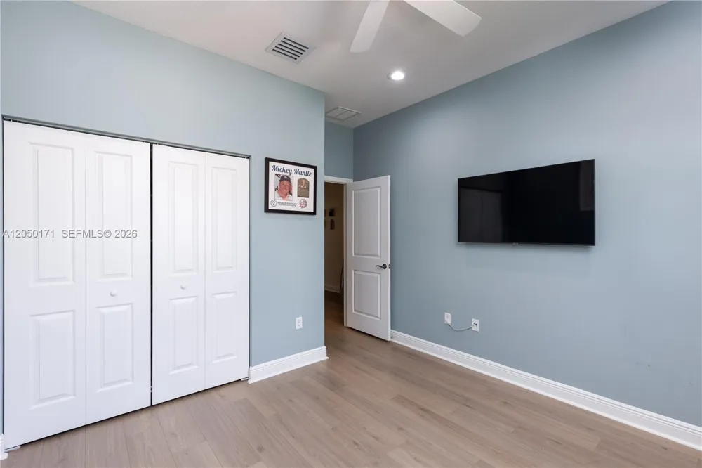3300 NW 126th Ter Sunrise, FL 33323