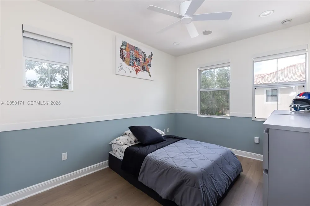 3300 NW 126th Ter Sunrise, FL 33323