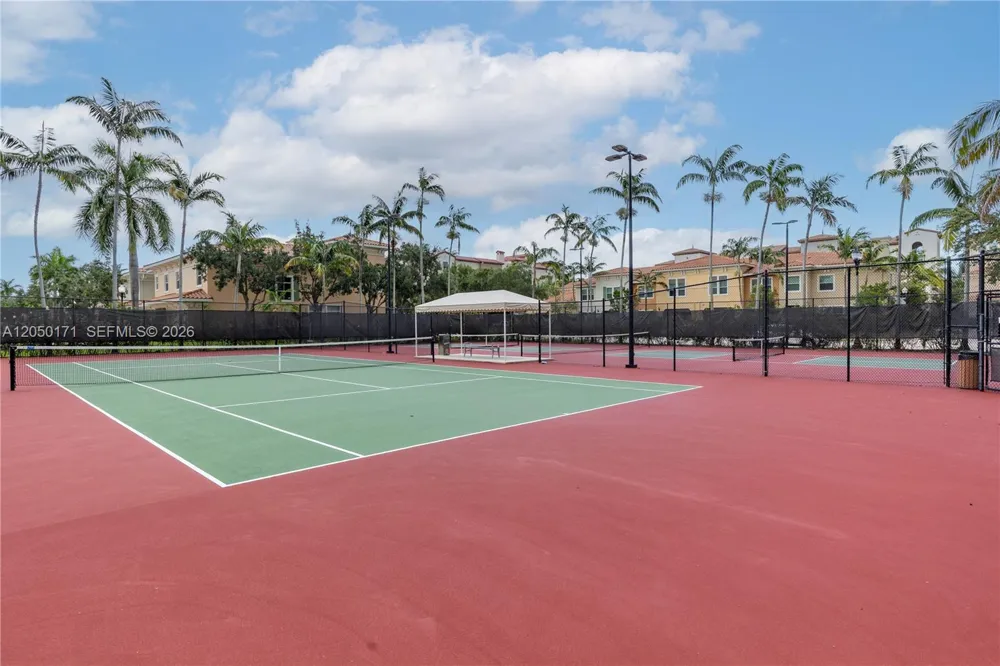 3300 NW 126th Ter Sunrise, FL 33323