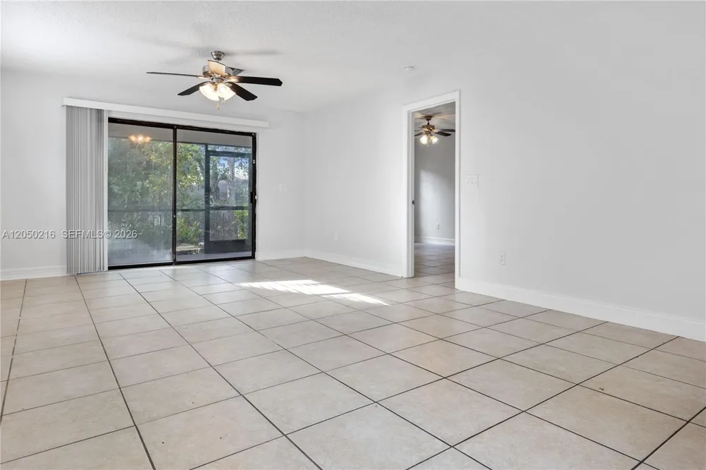 5236 Treetops Drive #L-104 Naples, FL 34113
