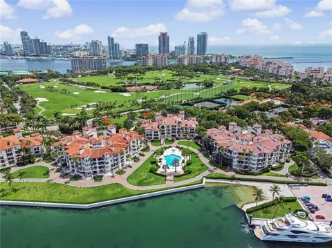 2124 Fisher Island Dr #2124