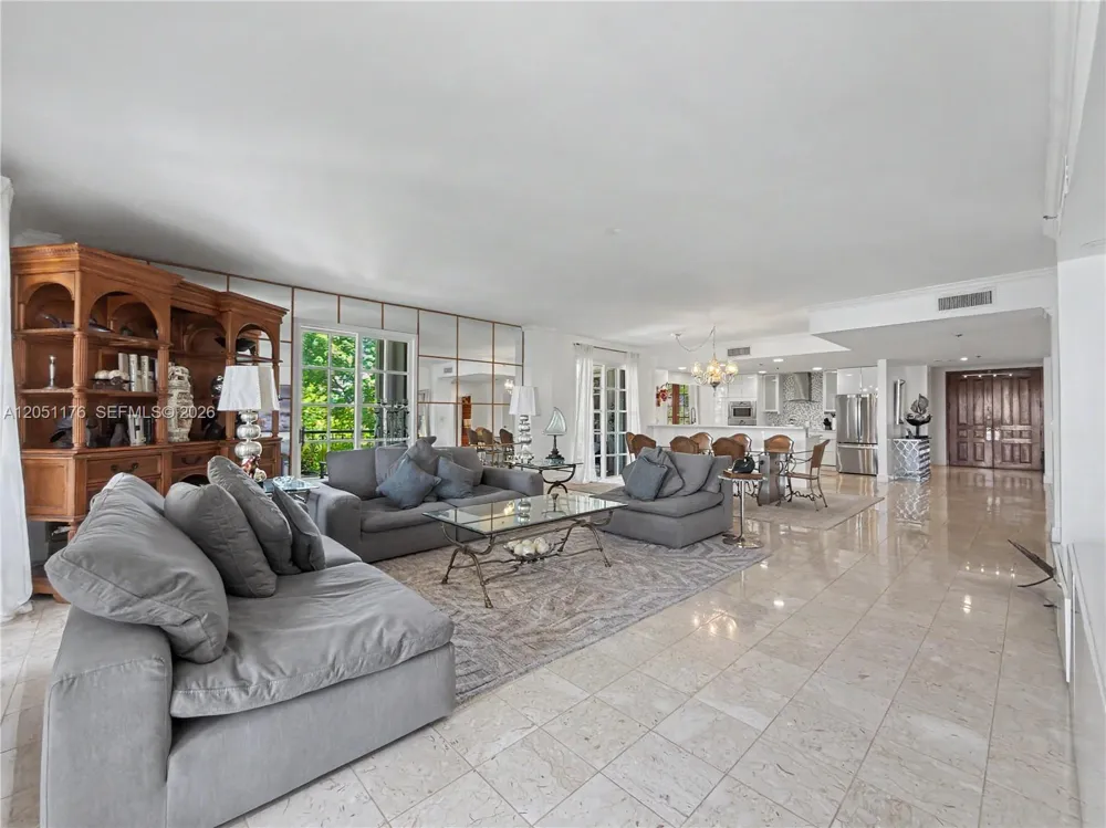2124 Fisher Island Dr #2124 Miami Beach, FL 33109