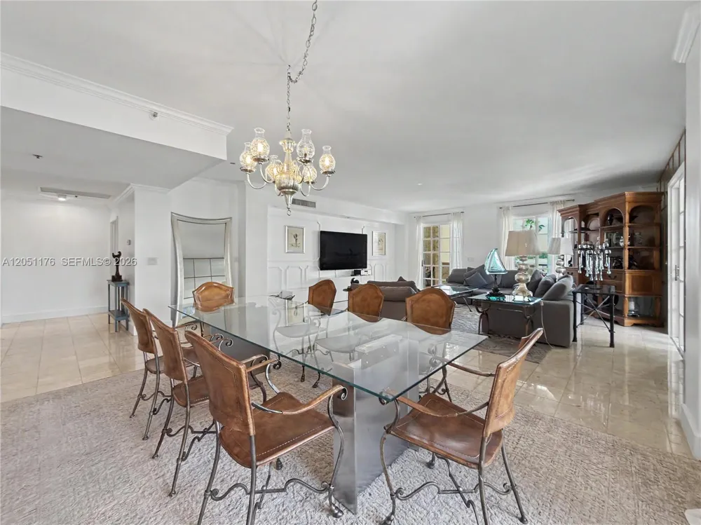 2124 Fisher Island Dr #2124 Miami Beach, FL 33109