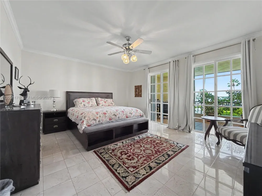 2124 Fisher Island Dr #2124 Miami Beach, FL 33109