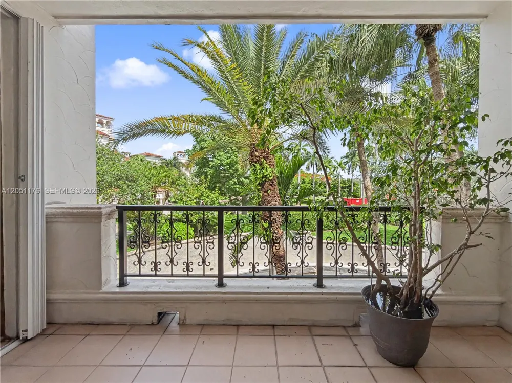 2124 Fisher Island Dr #2124 Miami Beach, FL 33109