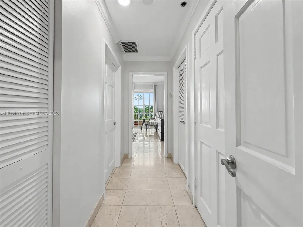 2124 Fisher Island Dr #2124 Miami Beach, FL 33109
