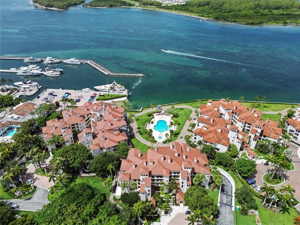 2124 Fisher Island Dr #2124 Miami Beach, FL 33109