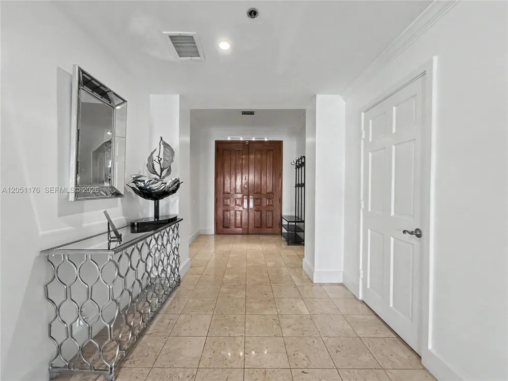 2124 Fisher Island Dr #2124 Miami Beach, FL 33109