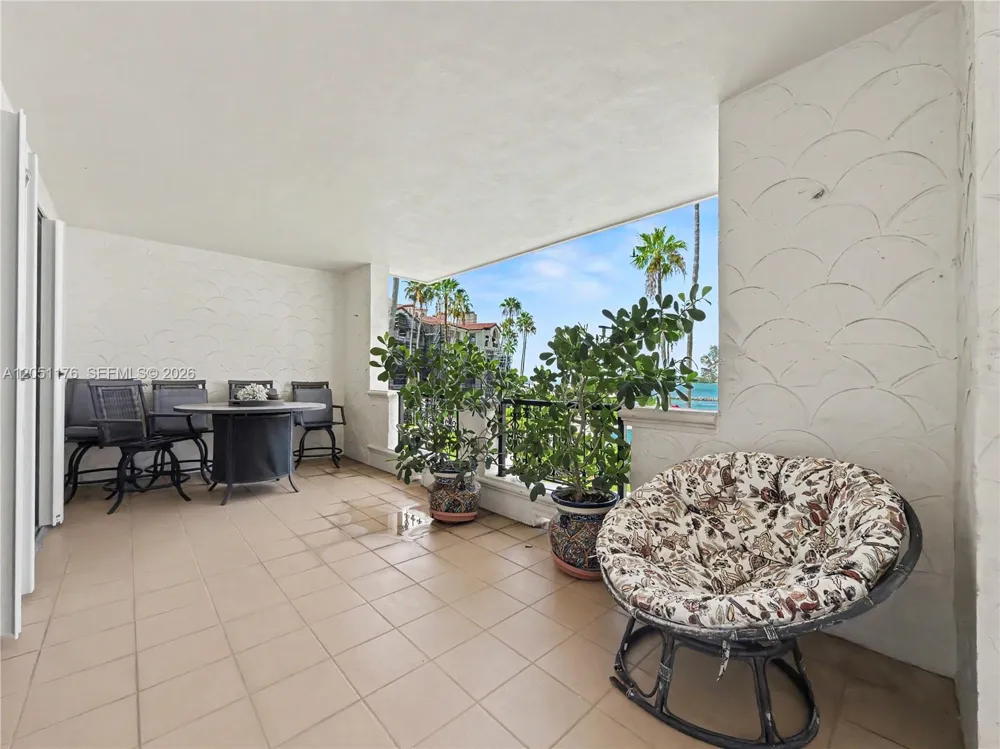 2124 Fisher Island Dr #2124 Miami Beach, FL 33109