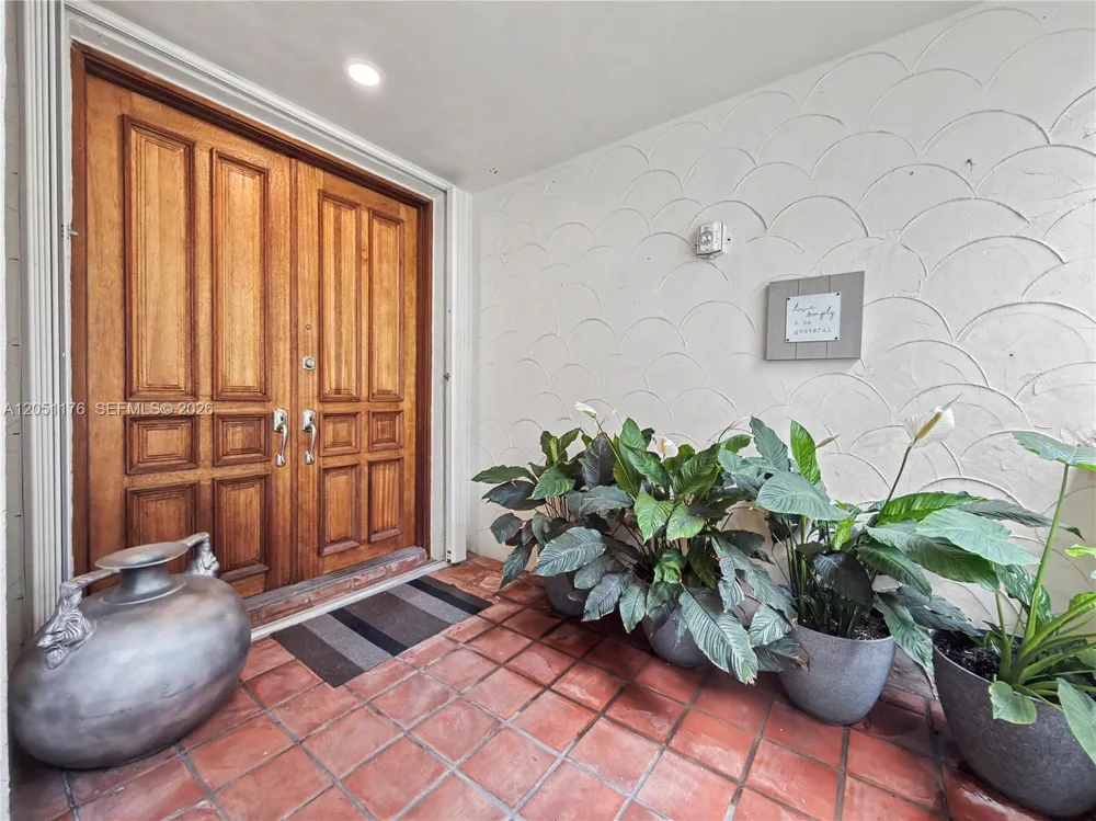 2124 Fisher Island Dr #2124 Miami Beach, FL 33109