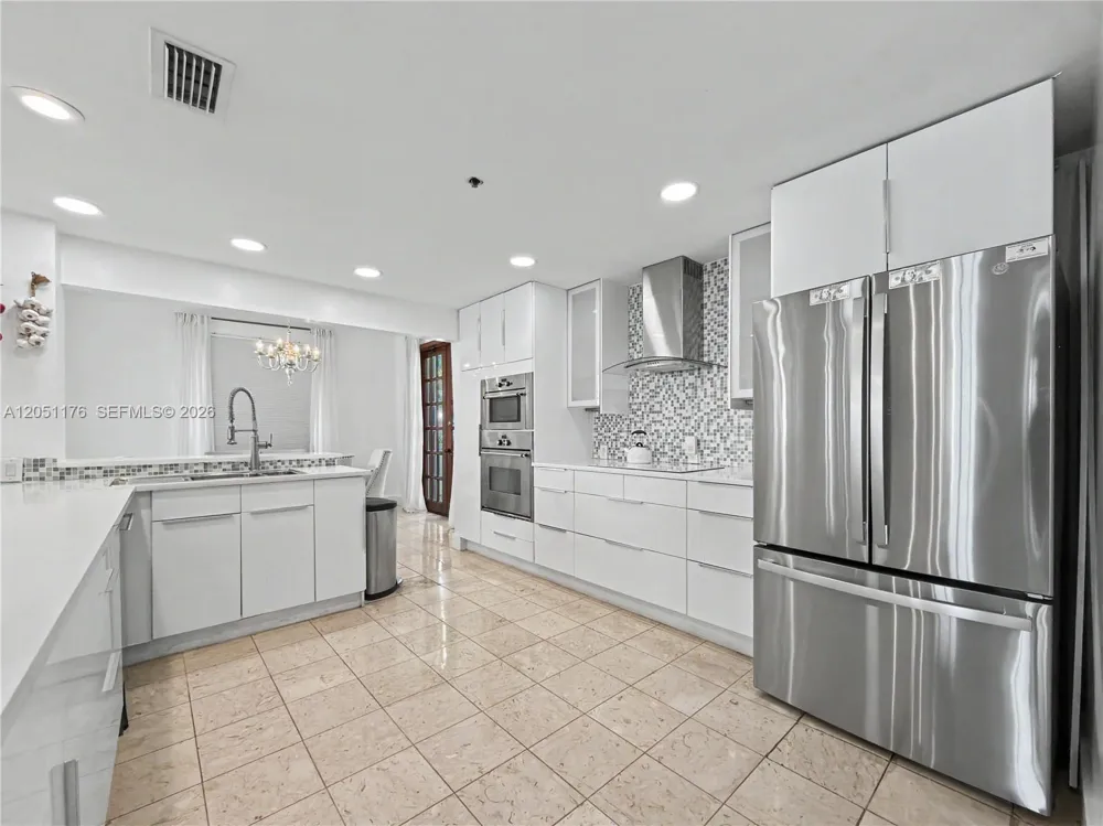 2124 Fisher Island Dr #2124 Miami Beach, FL 33109