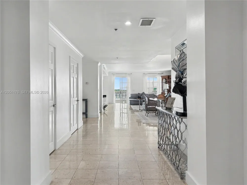 2124 Fisher Island Dr #2124 Miami Beach, FL 33109