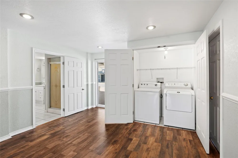 920 Bonita Street Bayou Vista, TX 77563