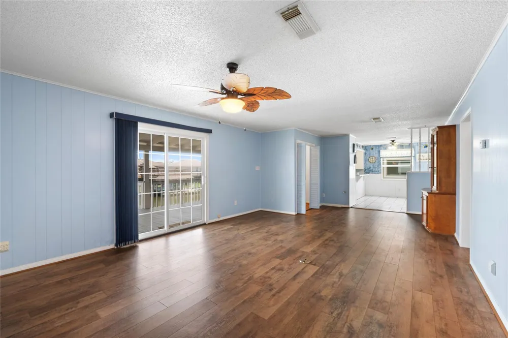 920 Bonita Street Bayou Vista, TX 77563