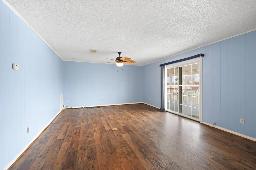 920 Bonita Street Bayou Vista, TX 77563