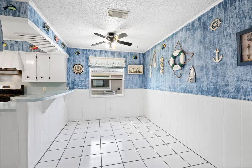 920 Bonita Street Bayou Vista, TX 77563