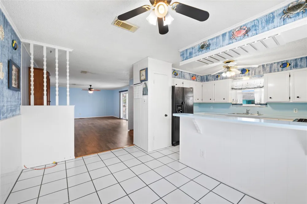 920 Bonita Street Bayou Vista, TX 77563