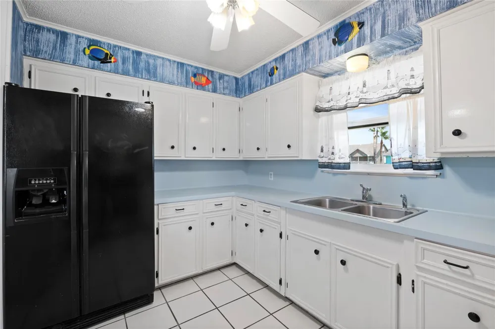 920 Bonita Street Bayou Vista, TX 77563