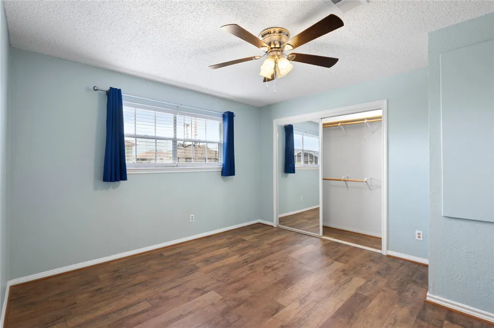 920 Bonita Street Bayou Vista, TX 77563