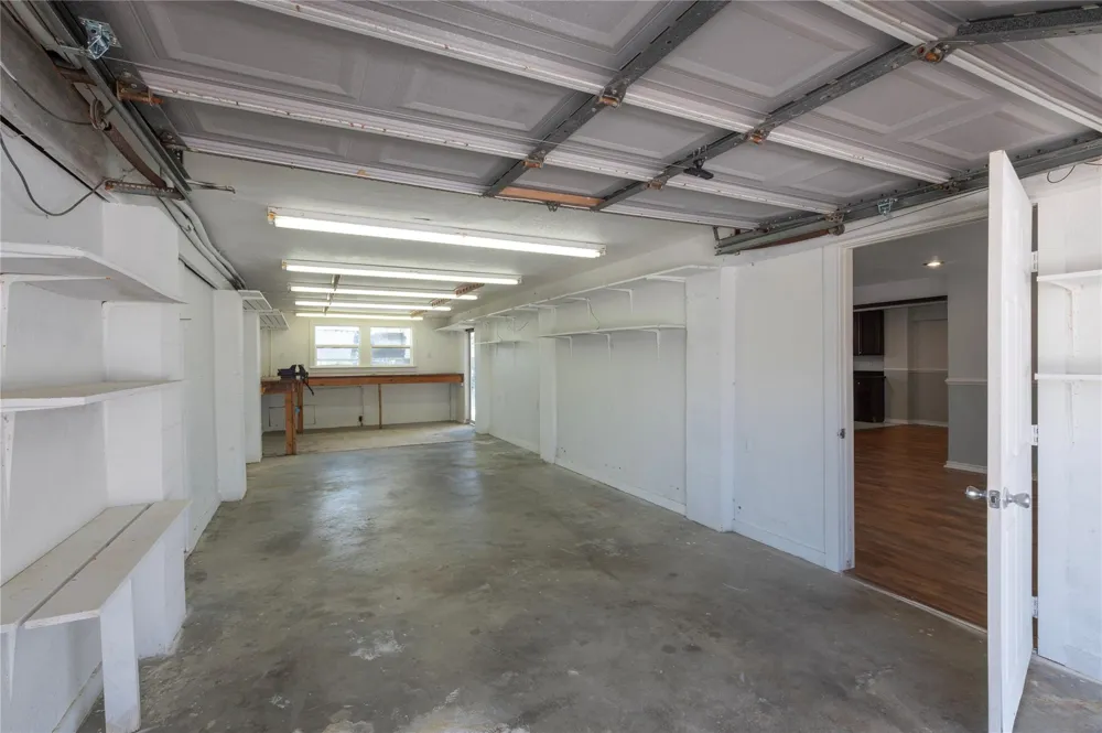 920 Bonita Street Bayou Vista, TX 77563
