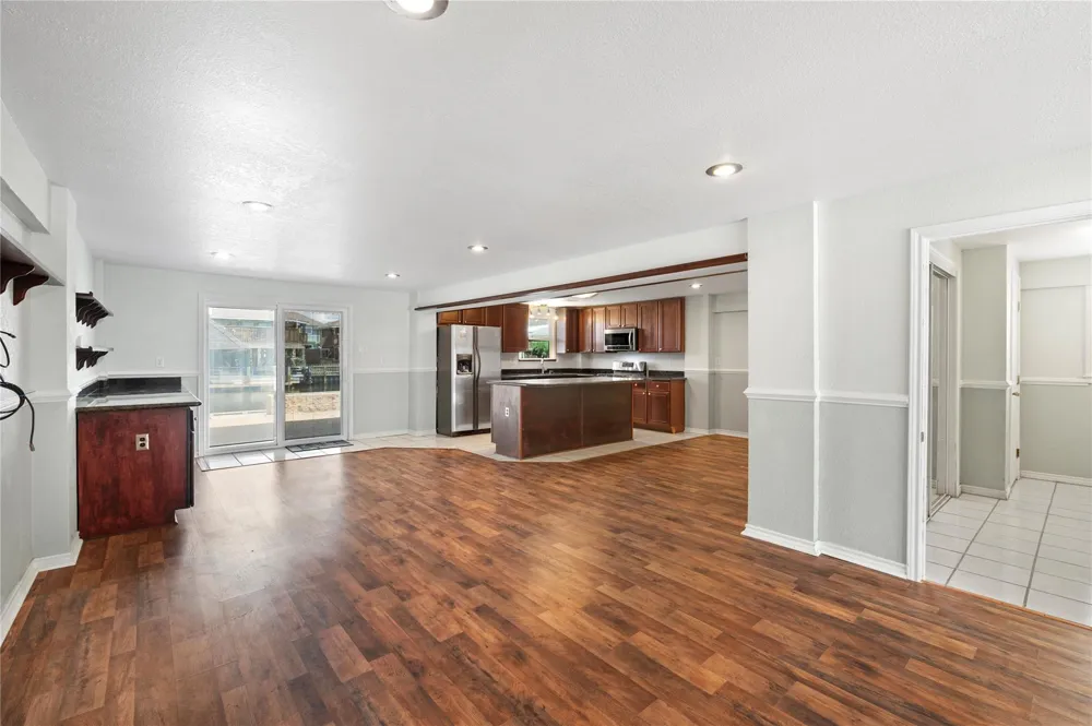 920 Bonita Street Bayou Vista, TX 77563