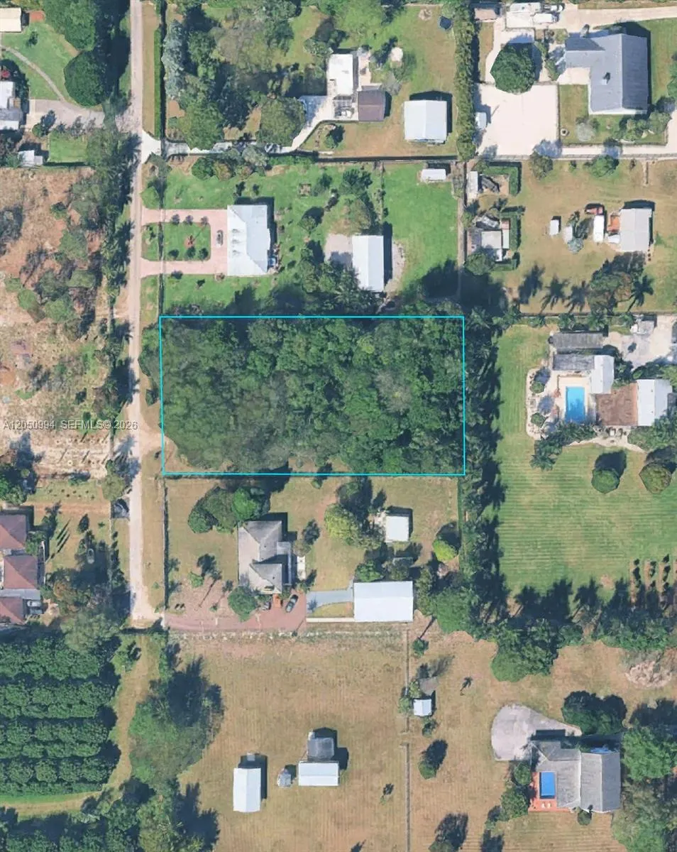 194 SW 234th St Miami, FL 33031