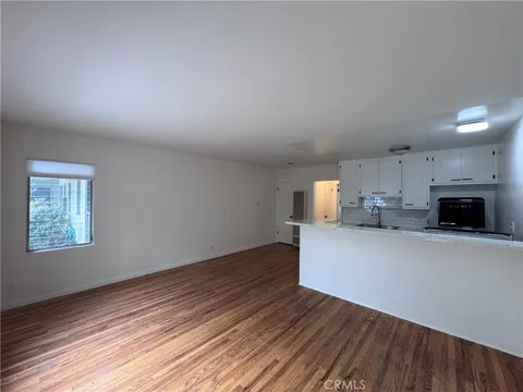 4581 Finley #4