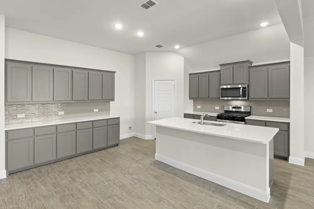 117 Meadow Road Balch Springs, TX 75181