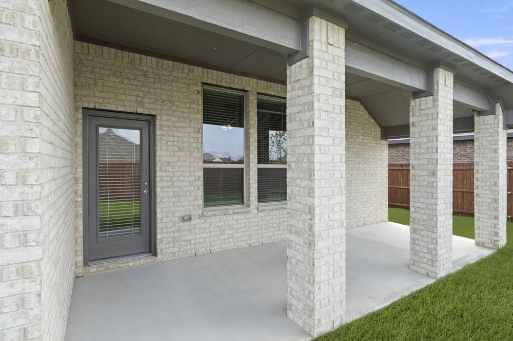 117 Meadow Road Balch Springs, TX 75181