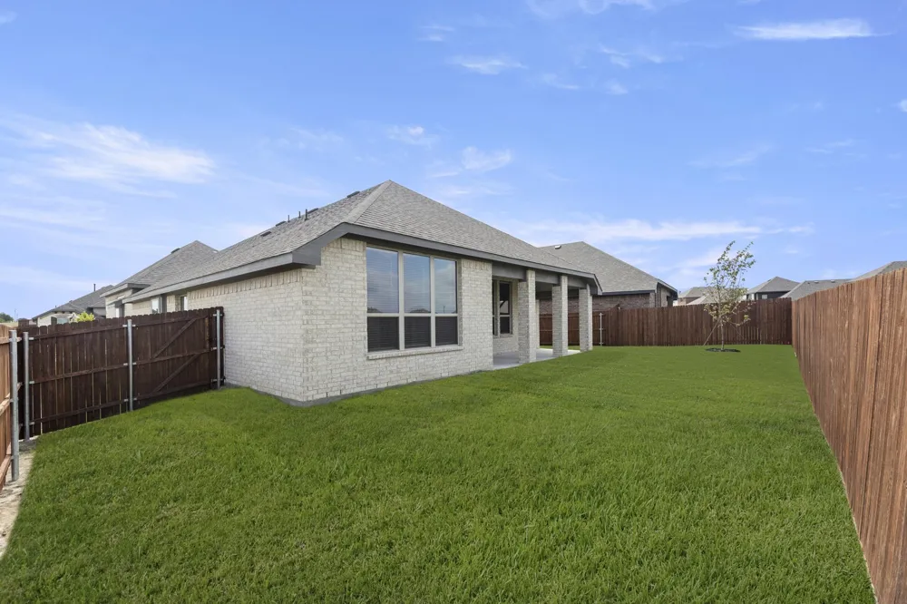 117 Meadow Road Balch Springs, TX 75181