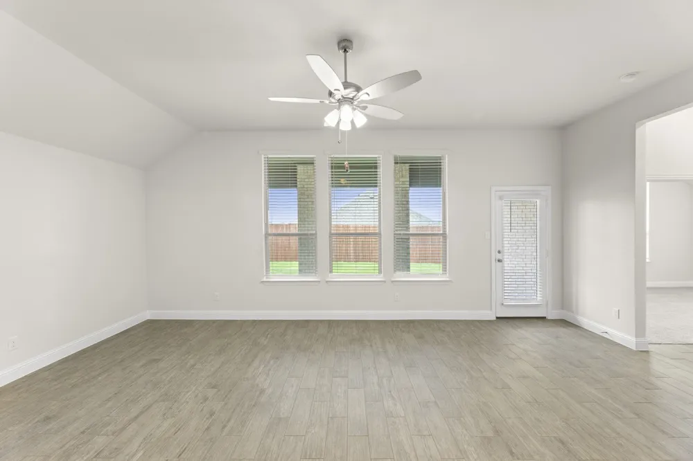 117 Meadow Road Balch Springs, TX 75181