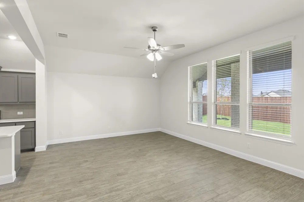 117 Meadow Road Balch Springs, TX 75181