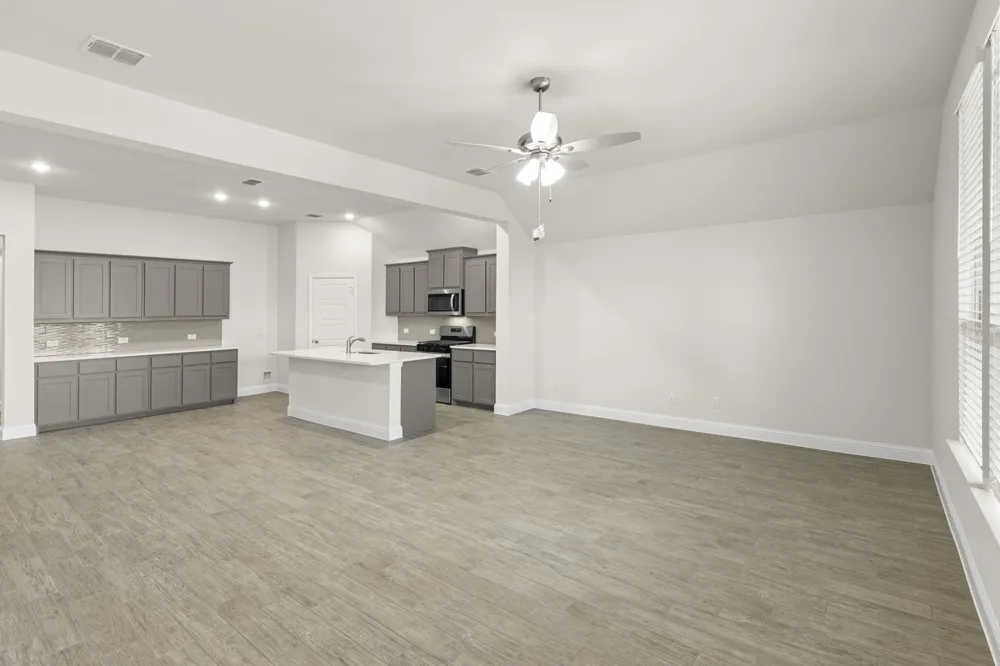 117 Meadow Road Balch Springs, TX 75181