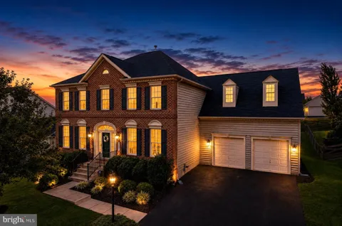 21054 HOODED CROW DRIVE