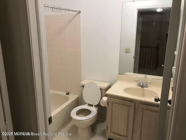 422 Indigo Court Morganville, NJ 07751
