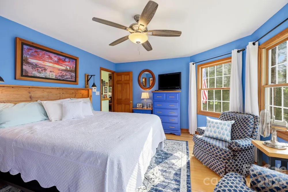 241 Alta Vista Drive Candler, NC 28715
