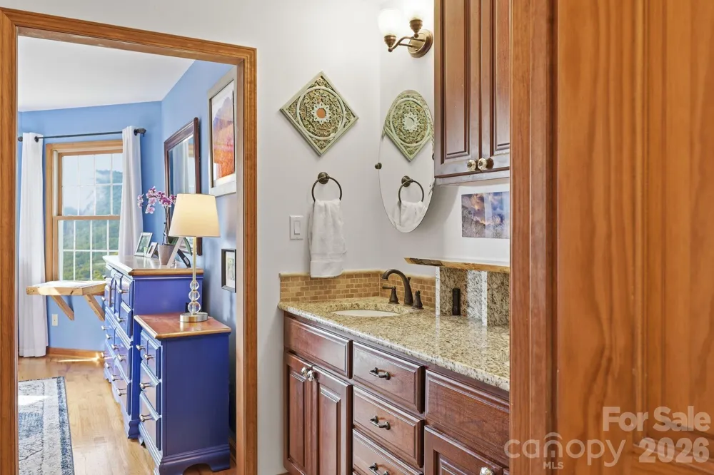 241 Alta Vista Drive Candler, NC 28715