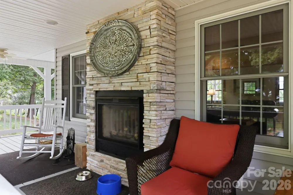 241 Alta Vista Drive Candler, NC 28715