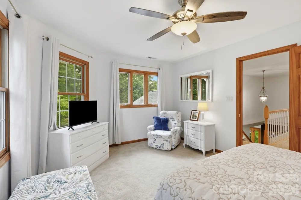 241 Alta Vista Drive Candler, NC 28715