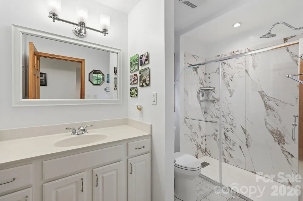 241 Alta Vista Drive Candler, NC 28715