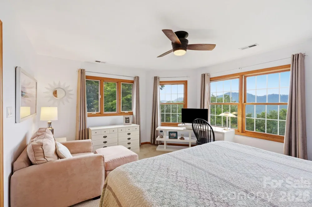241 Alta Vista Drive Candler, NC 28715