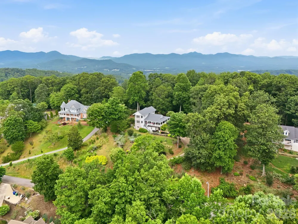 241 Alta Vista Drive Candler, NC 28715