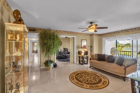 1012 Green Pine Boulevard #H2
