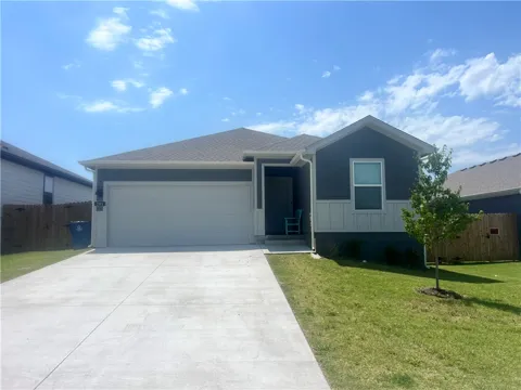 201 NW Granny Smith Street