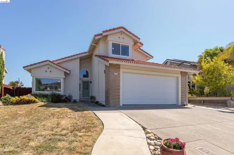 2137 Pheasant Dr
