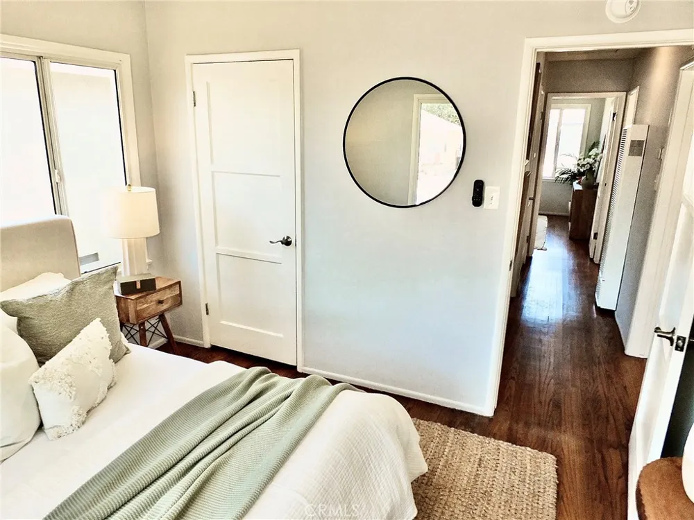 4813 Ocana Lakewood, CA 90713