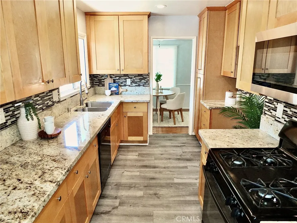 4813 Ocana Lakewood, CA 90713