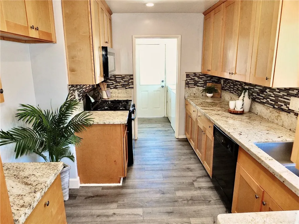 4813 Ocana Lakewood, CA 90713